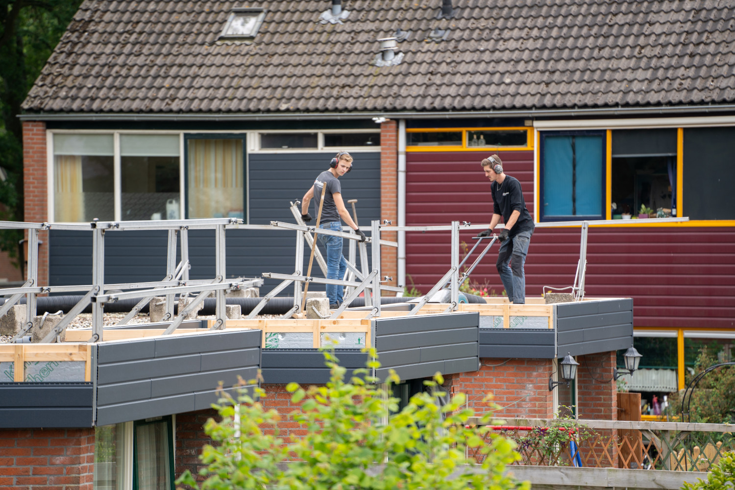 Dak vervangen van woningen in Heerenveen